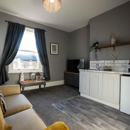Pass The Keys High Standard Newly Renovated 1 Bedroom Apartment Scarborough
