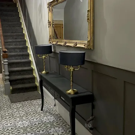 Pass The Keys High Standard Newly Renovated 1 Bedroom Apartment