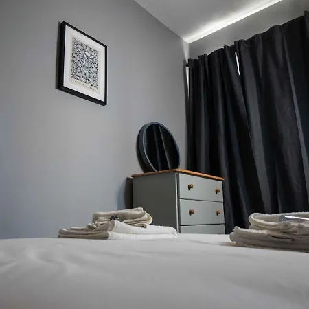 Pass The Keys High Standard Newly Renovated 1 Bedroom Apartment